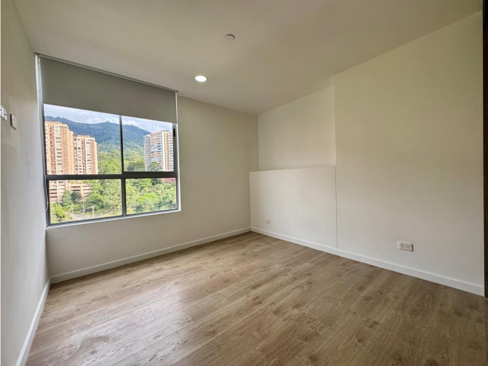 Apartamento en venta en Loma De Las Brujas, Envigado · foto 18 de 24