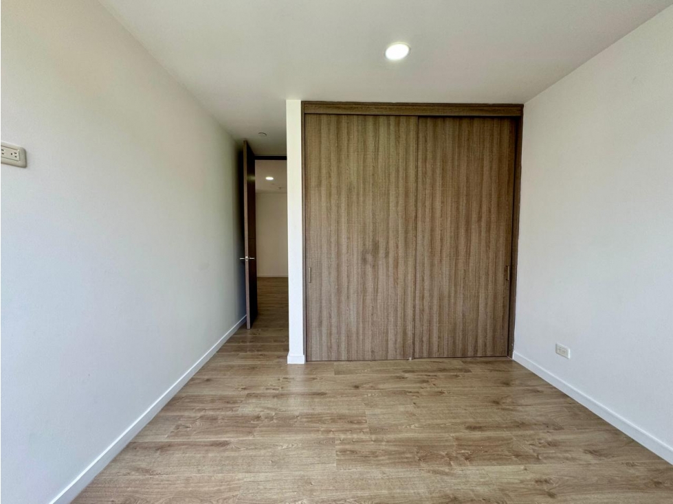 Apartamento en venta en Loma De Las Brujas, Envigado · foto 22 de 24