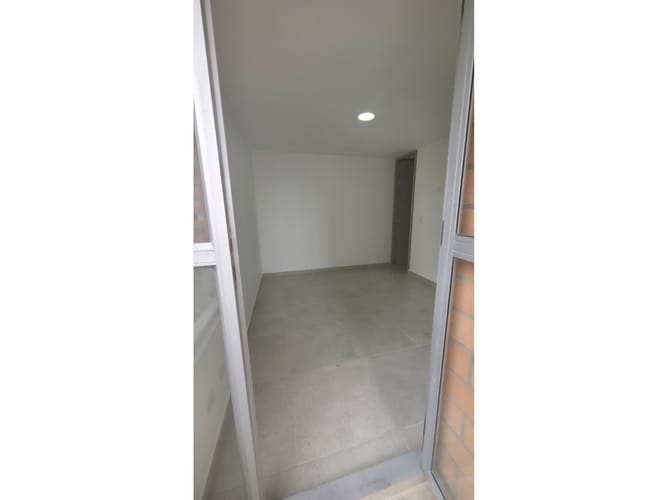 Apartamento de 3 alcobas en venta en Vereda La Doctora, Sabaneta, 83 m² · foto 4 de 22