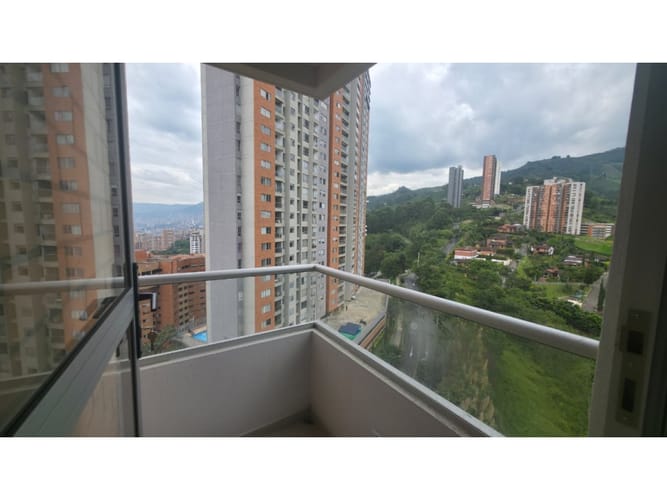 Apartamento de 3 alcobas en venta en Vereda La Doctora, Sabaneta, 83 m² · foto 11 de 22