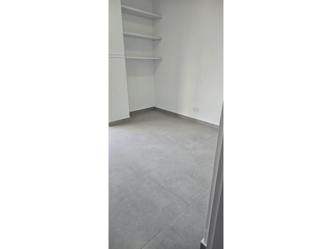 Apartamento de 3 alcobas en venta en Laureles, Medellín, 92 m² · foto 9 de 17