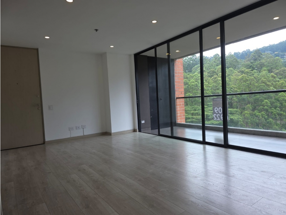 Apartamento en venta en Las Palmas, Medellín · foto 2 de 9