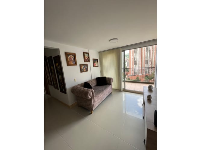 Apartamento de 3 alcobas en venta en Cañaveralejo, Sabaneta, 72 m² · foto 3 de 14