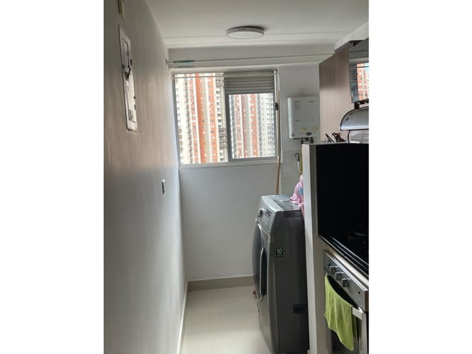 Apartamento de 3 alcobas en venta en Cañaveralejo, Sabaneta, 72 m² · foto 7 de 14