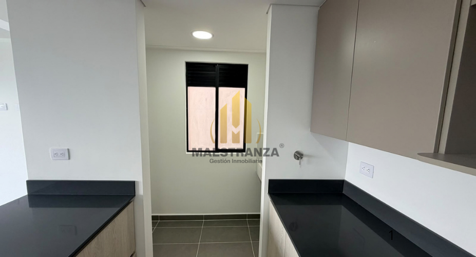 Apartamento de 3 alcobas en arriendo en Asomadera No.2, Medellín, 76 m² · foto 18 de 24
