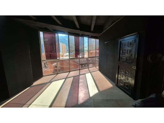 Local en arriendo en Bellavista, Bello, 261 m² · foto 7 de 12