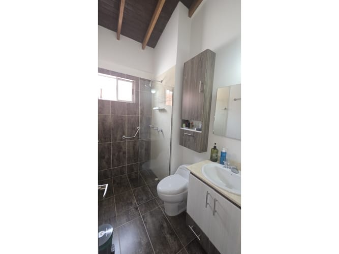 Apartamento de 4 alcobas en venta en El Chingui, Envigado, 137 m² · foto 23 de 24