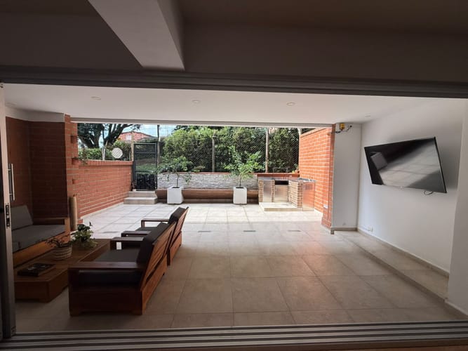 Casa de 3 alcobas en venta en Los Balsos, Medellín, 220 m² · foto 7 de 17
