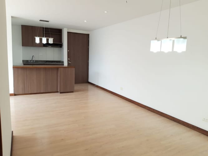 Apartamento de 3 alcobas en venta en Camino Verde, Envigado, 76 m² · foto 3 de 24