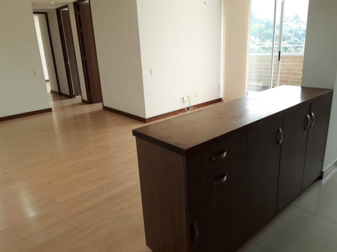 Apartamento de 3 alcobas en venta en Camino Verde, Envigado, 76 m² · foto 6 de 24