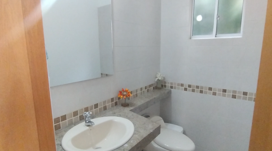 Casa de 4 alcobas en venta en Ricaurte, Ricaurte, 360 m² · foto 7 de 24