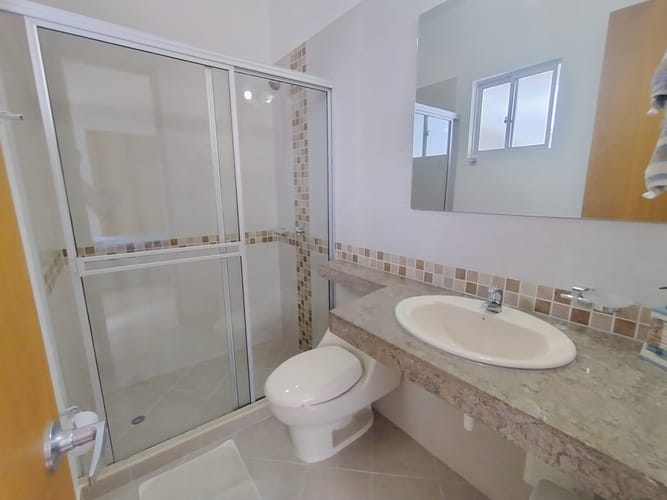 Casa de 4 alcobas en venta en Ricaurte, Ricaurte, 360 m² · foto 14 de 24