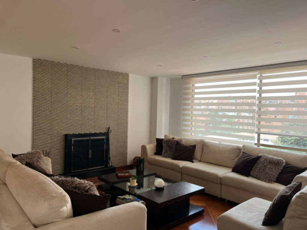 Apartamento en arriendo en La Carolina, Bogotá · foto 3 de 21