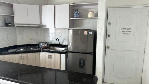 Apartamento en venta en El Laguito, Cartagena · foto 3 de 9