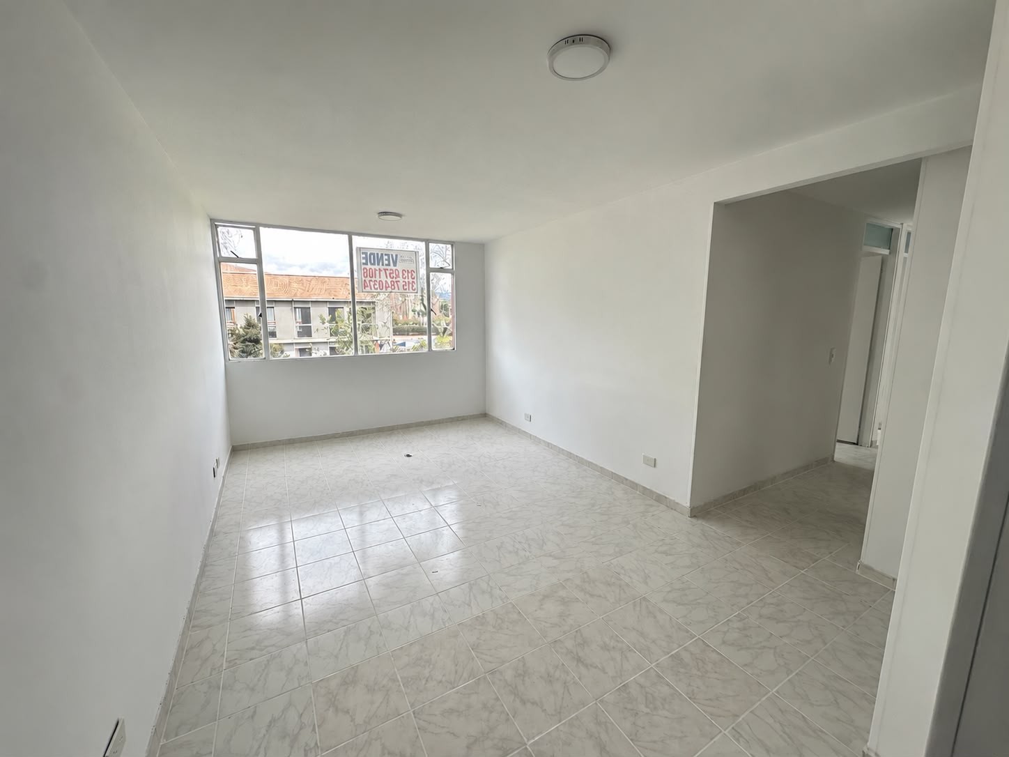 Apartamento en venta en Lombardia, Bogotá · foto 2 de 15