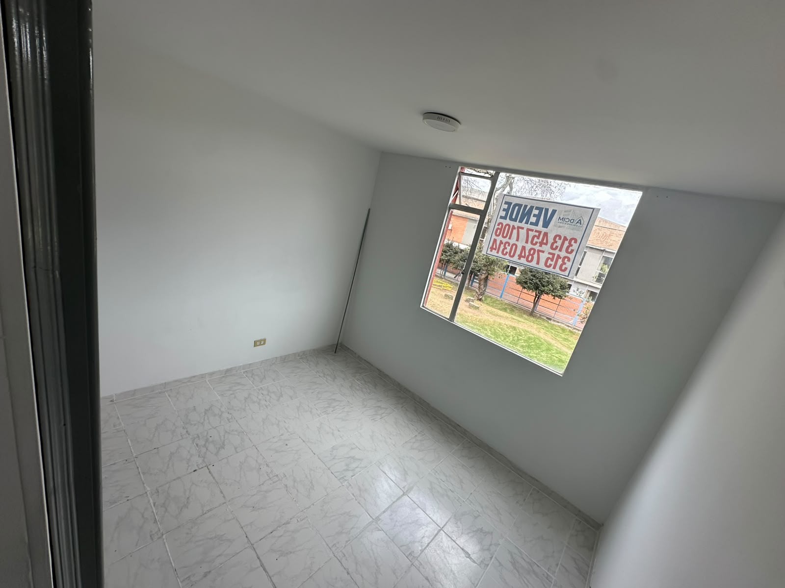 Apartamento en venta en Lombardia, Bogotá · foto 11 de 15