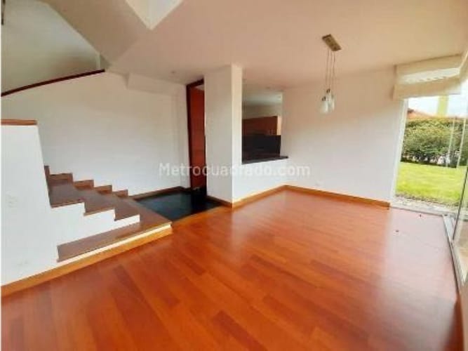 Casa de 3 alcobas en venta en Agrupación Macadamia, La Calera, 205 m² · foto 4 de 22