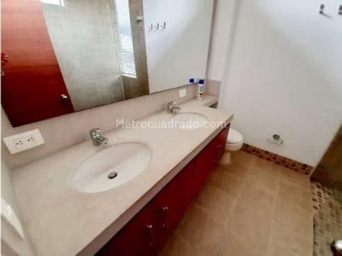 Casa de 3 alcobas en venta en Agrupación Macadamia, La Calera, 205 m² · foto 18 de 22