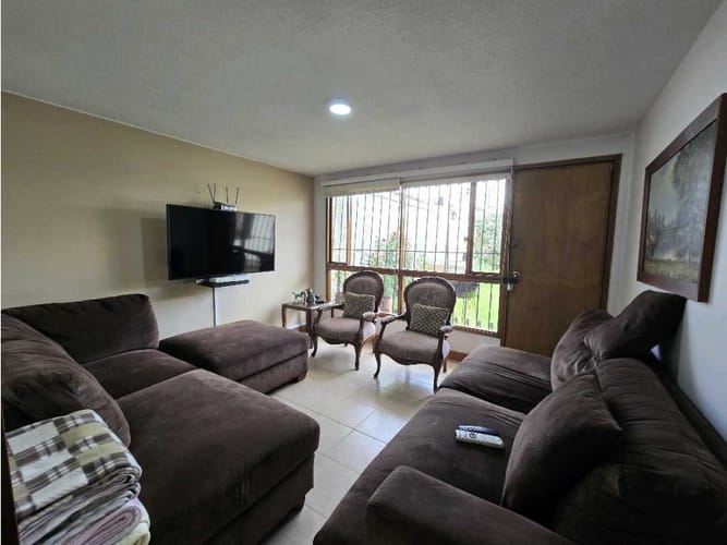 Apartamento de 4 alcobas en venta en Villa Magdala, Bogotá, 237 m² · foto 6 de 20