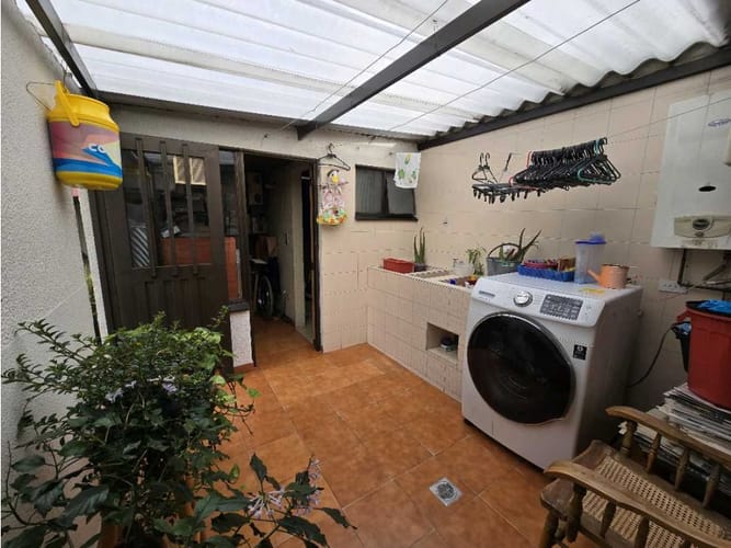 Apartamento de 4 alcobas en venta en Villa Magdala, Bogotá, 237 m² · foto 10 de 20