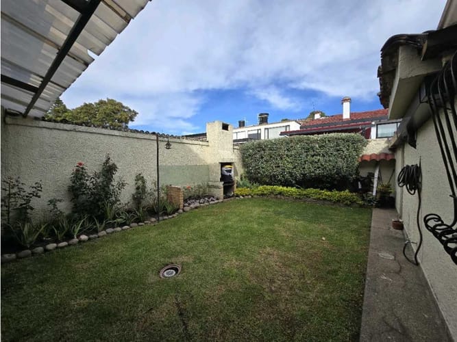 Apartamento de 4 alcobas en venta en Villa Magdala, Bogotá, 237 m² · foto 12 de 20