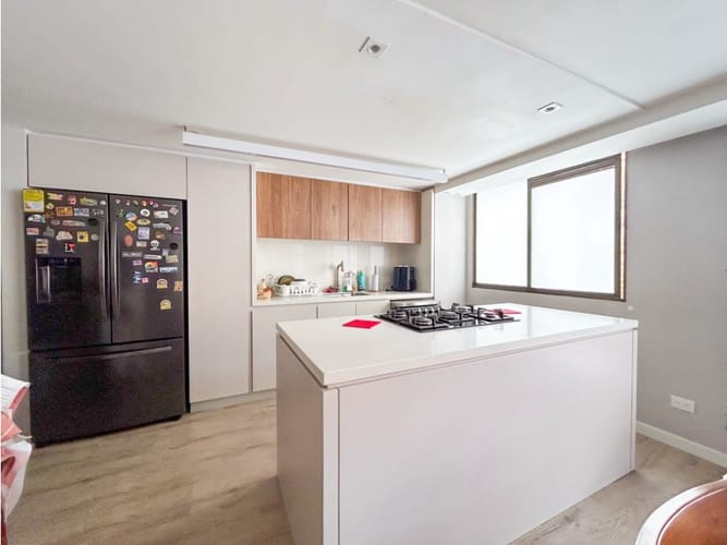 Apartamento de 4 alcobas en venta en San Patricio, Bogotá, 188 m² · foto 7 de 24