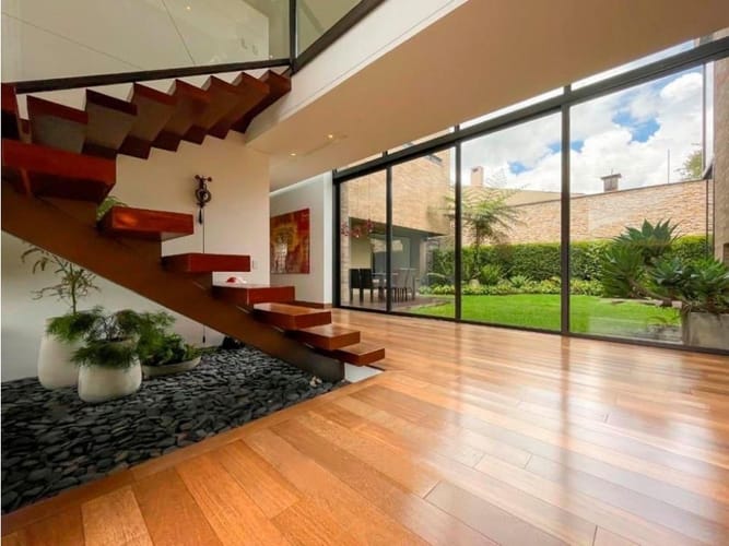 Casa de 5 alcobas en venta en Usaquen, Bogotá, 889 m² · foto 14 de 18