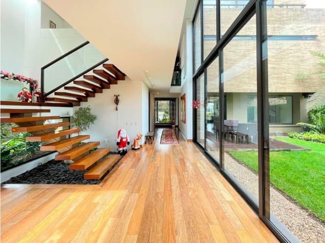 Casa de 5 alcobas en venta en Usaquen, Bogotá, 889 m² · foto 16 de 18