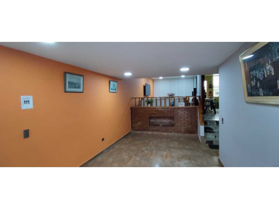 Casa en venta en Normandia, Bogotá · foto 4 de 18