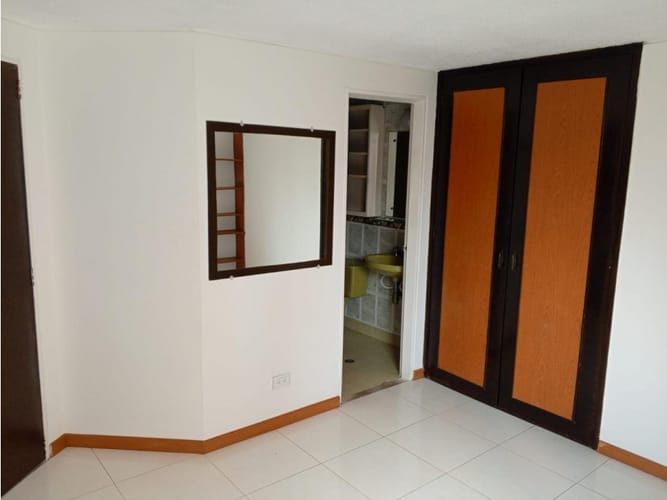 Apartamento de 3 alcobas en venta en Cedritos, Bogotá, 59 m² · foto 3 de 7