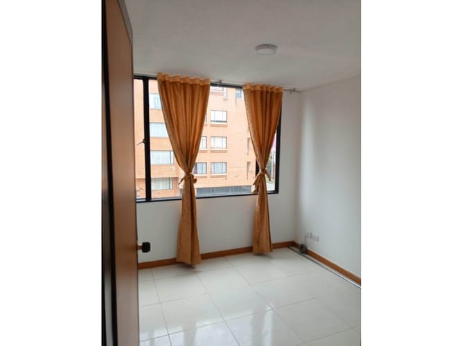Apartamento de 3 alcobas en venta en Cedritos, Bogotá, 59 m² · foto 4 de 7