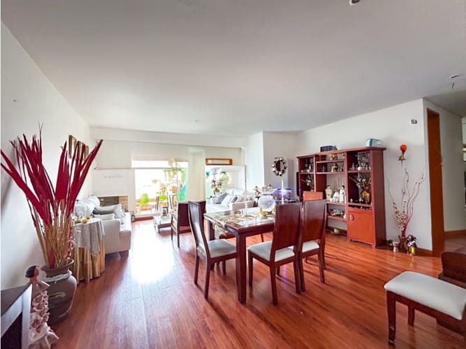 Apartamento de 3 alcobas en venta en Cedritos, Bogotá, 142 m² · foto 5 de 21