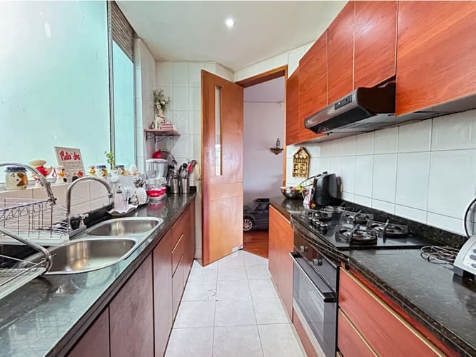 Apartamento de 3 alcobas en venta en Cedritos, Bogotá, 142 m² · foto 6 de 21