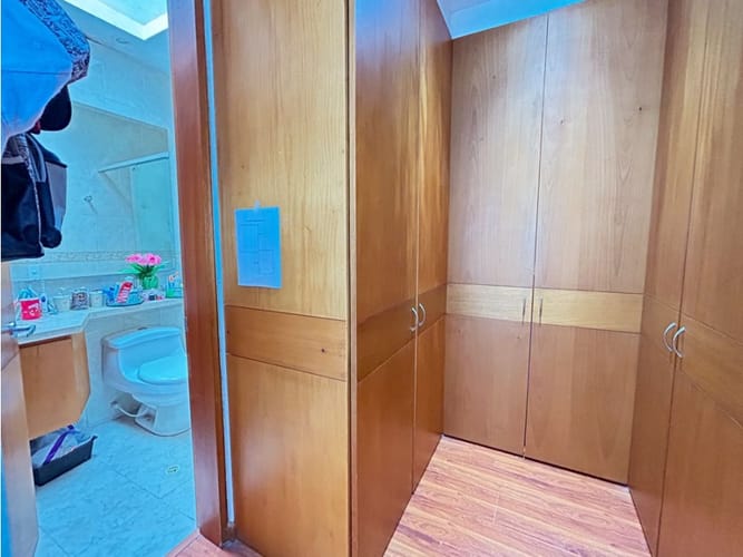 Apartamento de 3 alcobas en venta en Cedritos, Bogotá, 142 m² · foto 11 de 21