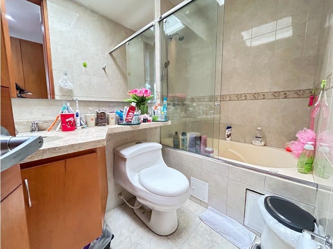 Apartamento de 3 alcobas en venta en Cedritos, Bogotá, 142 m² · foto 12 de 21