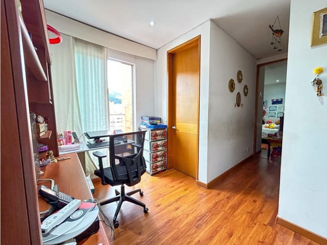 Apartamento de 3 alcobas en venta en Cedritos, Bogotá, 142 m² · foto 16 de 21