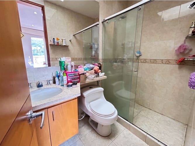 Apartamento de 3 alcobas en venta en Cedritos, Bogotá, 142 m² · foto 17 de 21