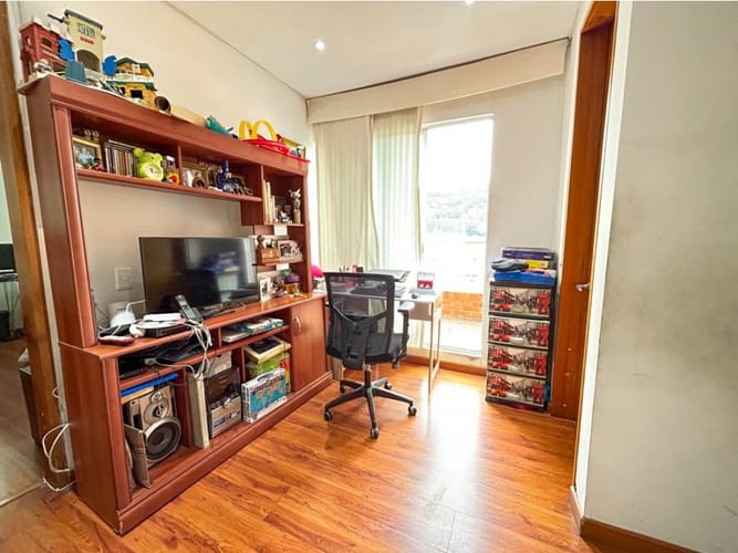Apartamento de 3 alcobas en venta en Cedritos, Bogotá, 142 m² · foto 18 de 21