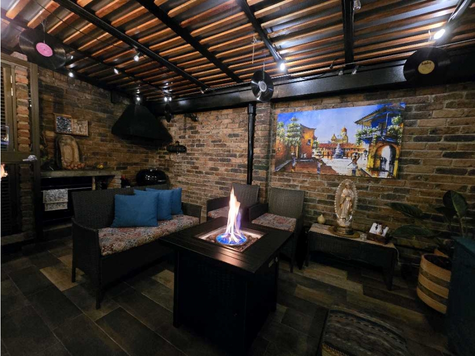 Casa en venta en El Contador, Bogotá · foto 8 de 21