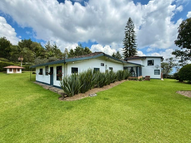 Finca en venta en Lejos Del Nido, El Retiro, 380 m² · foto 14 de 14