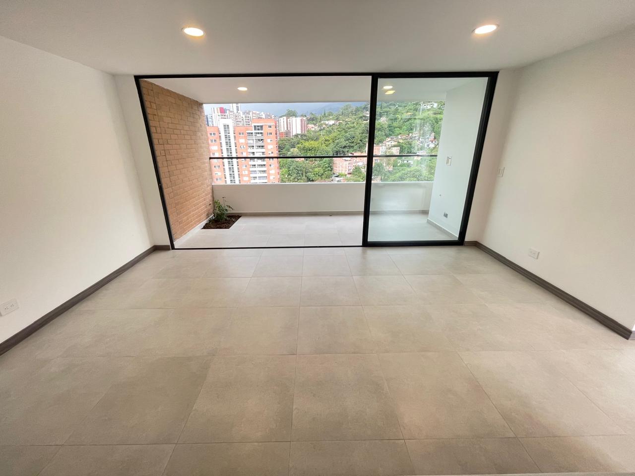 Apartamento en venta en Loma Del Esmeraldal, Envigado · foto 5 de 20