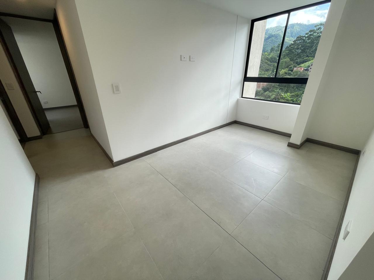 Apartamento en venta en Loma Del Esmeraldal, Envigado · foto 9 de 20