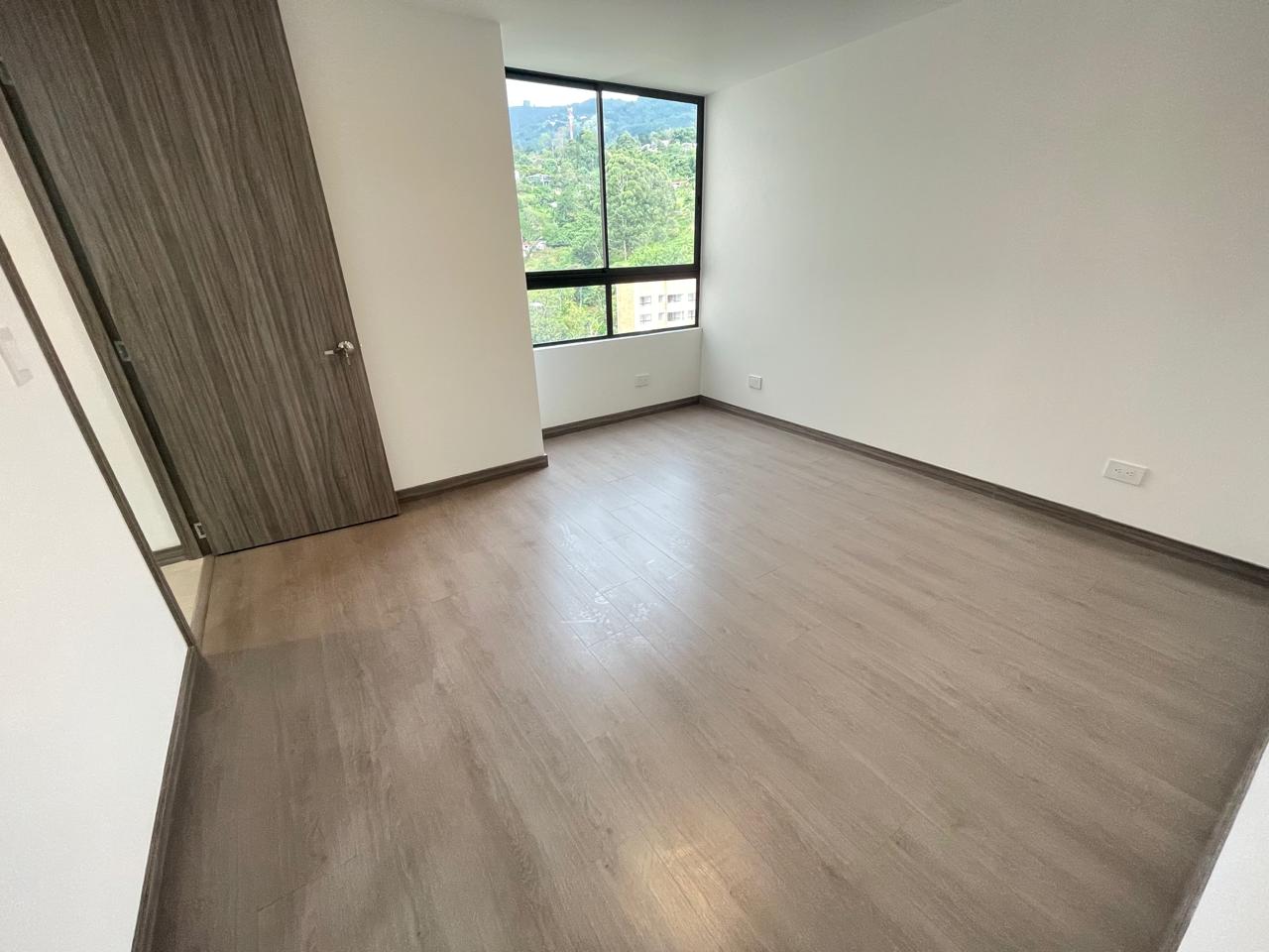 Apartamento en venta en Loma Del Esmeraldal, Envigado · foto 17 de 20