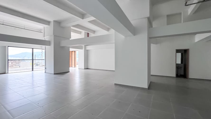 Local en venta en Buenos Aires, Medellín, 231 m² · foto 3 de 10