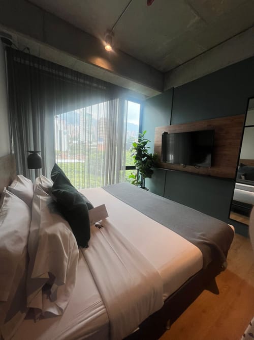 Local en venta en El Poblado, Medellín, 22 m² · foto 4 de 9