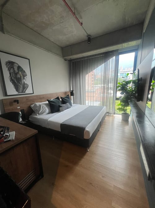 Local en venta en El Poblado, Medellín, 22 m² · foto 8 de 9