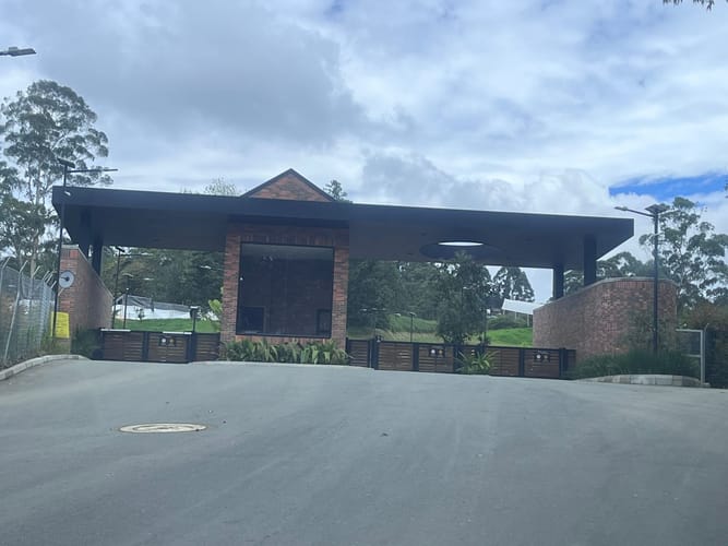 Lote en venta en La Convencion, Rionegro, 2654 m² · foto 2 de 17