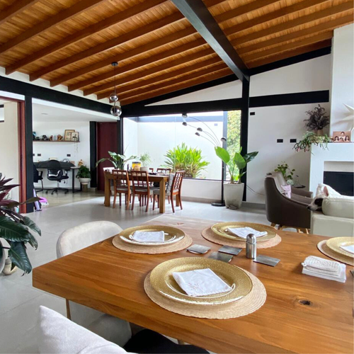 Casa de 3 alcobas en venta en San Nicolas, La Ceja, 300 m² · foto 3 de 24