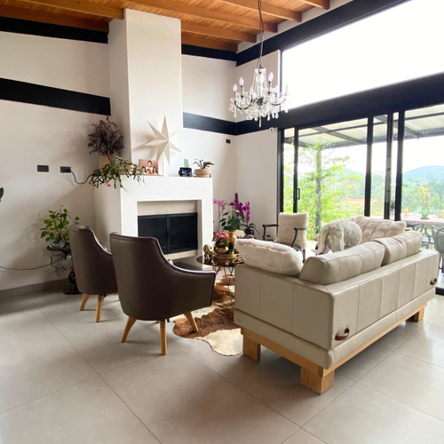 Casa de 3 alcobas en venta en San Nicolas, La Ceja, 300 m² · foto 14 de 24