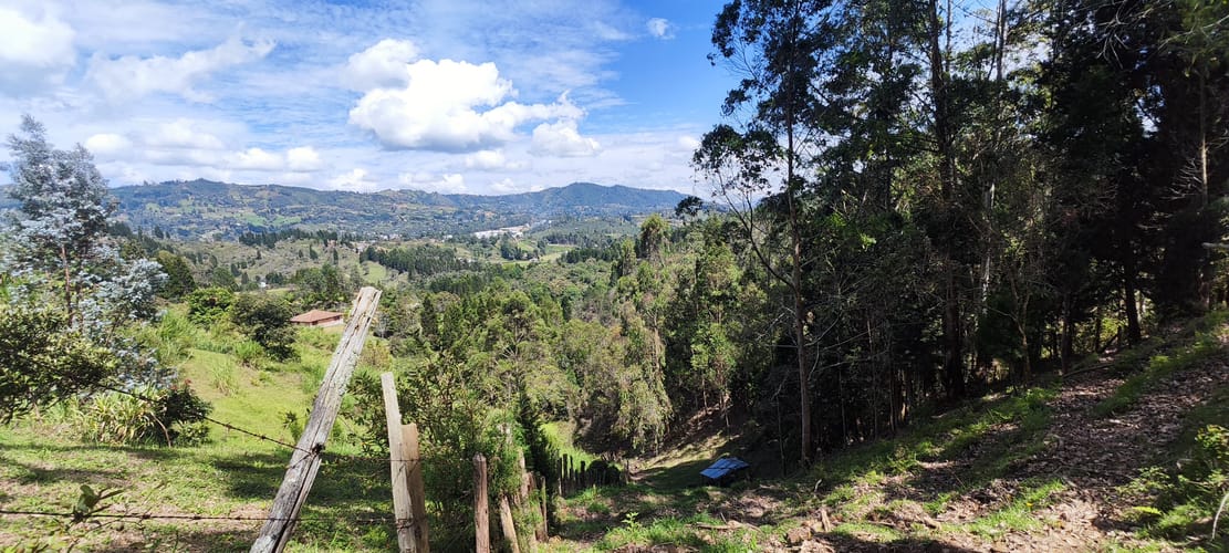 Lote en venta en Bellavista, Guarne, 2864 m² · foto 4 de 6